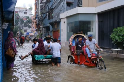 বান্দরবানে বন্যায় ক্ষতিগ্রস্ত পরিবারের জন্য ত্রাণ সহায়তা