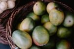 ৫ বক্স আম উপহার ও কূটনৈতিক সৌজন্য