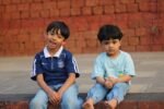 বন্ধু দিবসে ড্রপ শোল্ডার টি-শার্ট কালেকশন