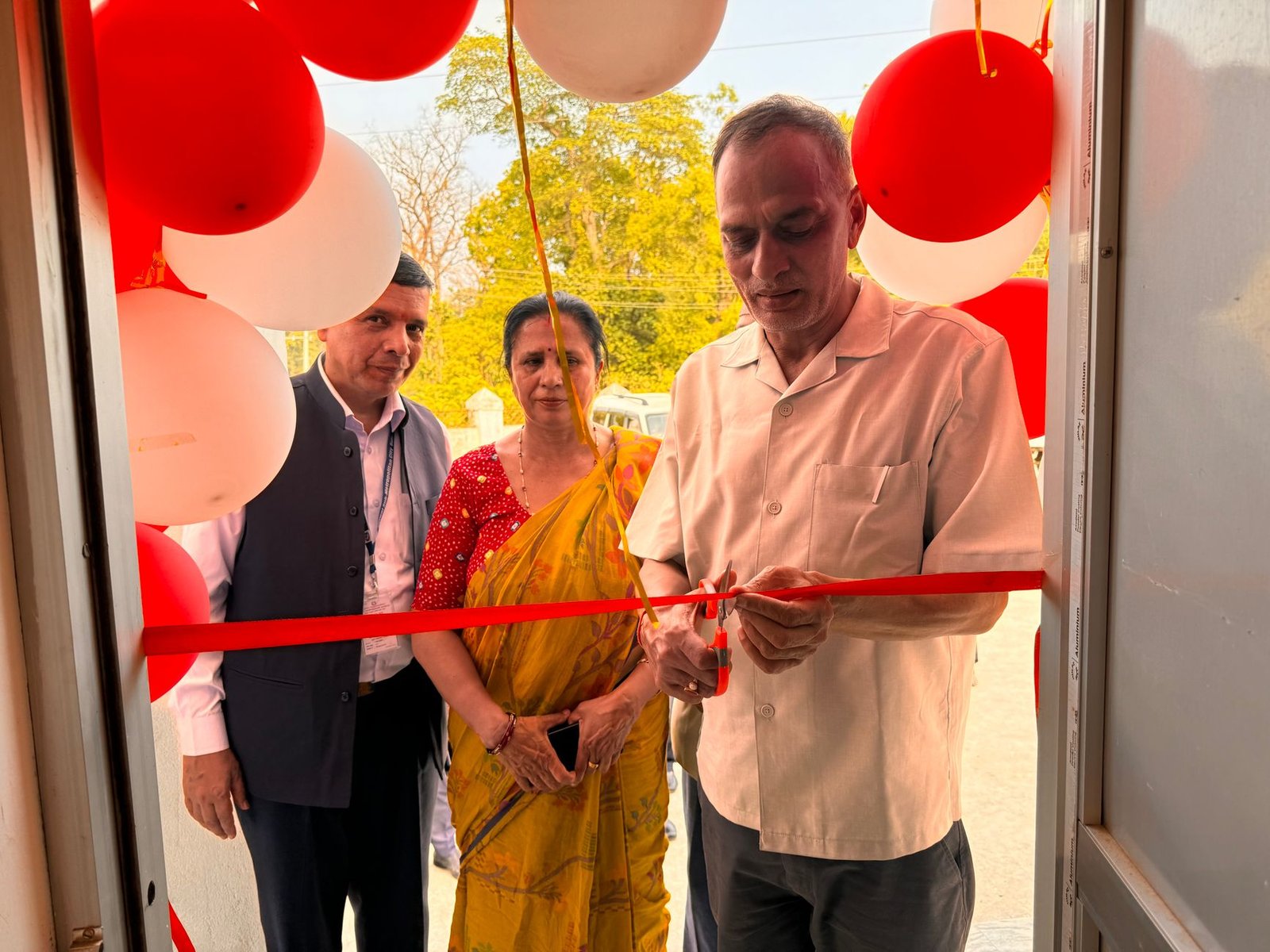 শাহজাদপুরের জামিরতায় প্রযুক্তিনির্ভর নারী-নেতৃত্বাধীন ভিশন সেন্টারের উদ্বোধন