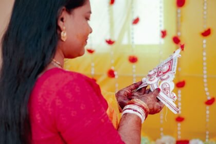 রাজবাড়ীর সরকারি শিশু পরিবারে নকশি কাঁথা প্রকল্পের কাজ শেখার পরিবেশ