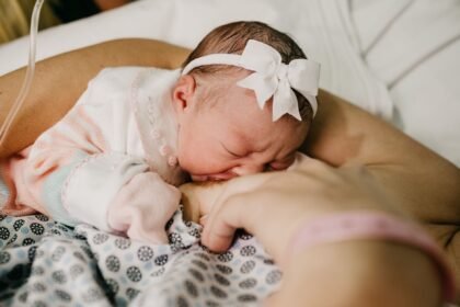 বিশ্ব মাতৃদুগ্ধ সপ্তাহ উপলক্ষে মা ও শিশুর যত্ন ও বুকের দুধ খাওয়ানো সচেতনতা