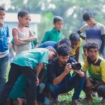 বিদ্যালয়ে শিক্ষার্থীদের সঙ্গে শিক্ষক-শিক্ষার পরিবেশ