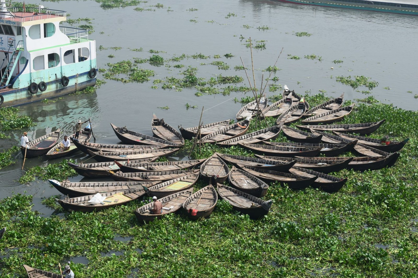 বাংলাদেশের পানিসম্পদ ও নদী-জল ব্যবস্থাপনার প্রতীকী চিত্র