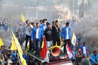 ঢাকা রিপোর্টার্স ইউনিটিতে যুব অধিকার পরিষদের পরিচিতি সভার দৃশ্য