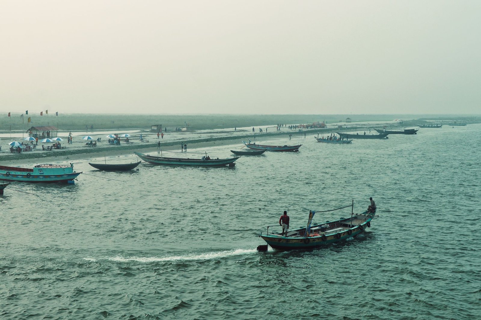 ফারাক্কা এলাকা ও নদীপথ সংক্রান্ত প্রতীকী চিত্র