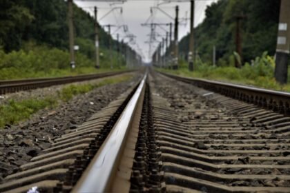 ডাবল রেললাইন প্রকল্প এলাকায় উচ্ছেদ অভিযান ও হকার পুনর্বাসন সংক্রান্ত দৃশ্য