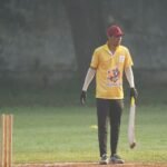 বাংলাদেশের ক্রিকেট ম্যাচে বোলারের দৃষ্টি ও স্কোরবোর্ড
