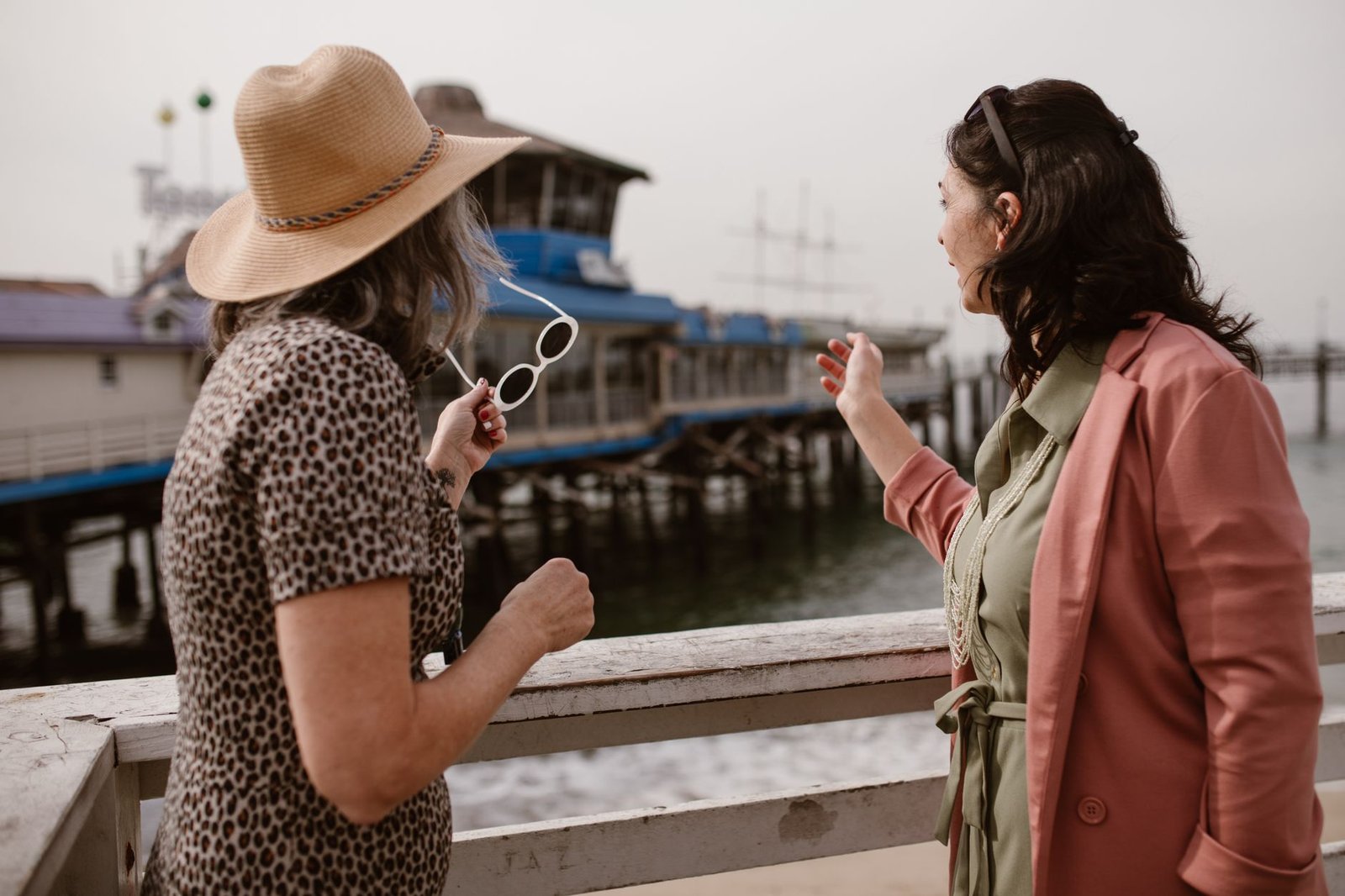 লেবেলে যোগ করা চিনির পরিমাণ দেখা হচ্ছে