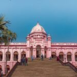 আন্তর্জাতিক অপরাধ ট্রাইব্যুনাল ভবন ও বিচারক-সম্পর্কিত প্রতীকী চিত্র