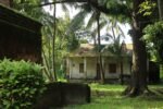 মুজদিয়ায় কবি কাজী কাদের নেওয়াজের স্মৃতিবাড়ি ও পাশে সমাধি