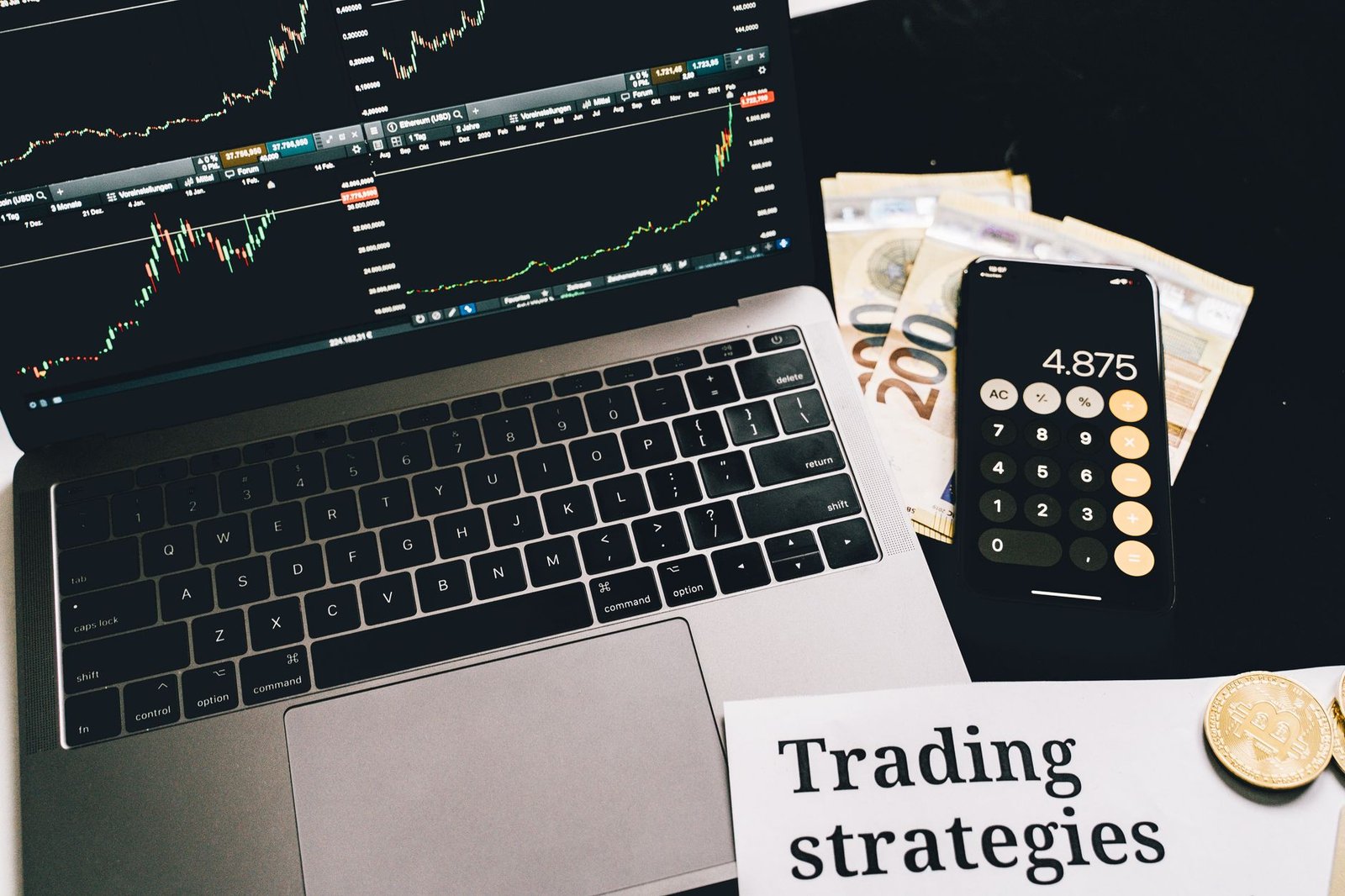 বাংলাদেশ ব্যাংক এবং এনডিবি প্রতিনিধিদের মধ্যে বৈঠকের চিত্র