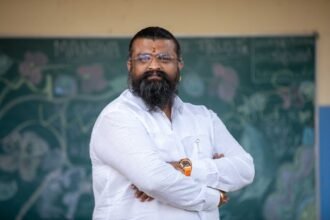 শাহবাগে প্রাথমিক শিক্ষকদের অবস্থান কর্মসূচি ও পদায়নের তারিখ সংক্রান্ত তথ্য