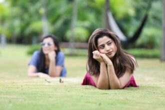টক্সিক ট্রেলার লঞ্চে তারকাদের বোল্ড ফ্যাশন লুক