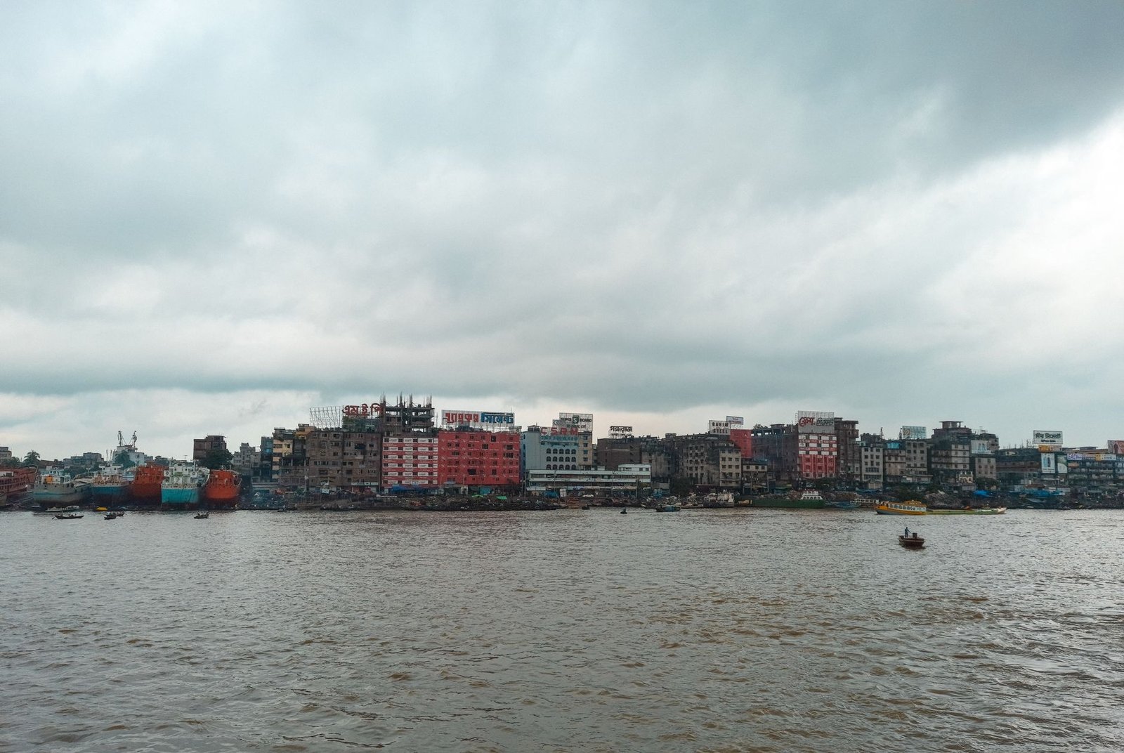 বরিশালের নদী ও প্রাকৃতিক সৌন্দর্যের দৃশ্য