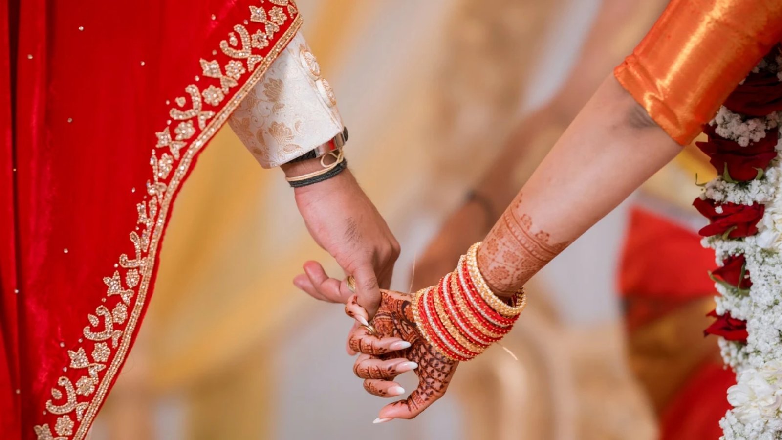 বিয়ের বাজারে সরকারি চাকরি