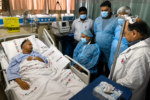 অসুস্থ জ্বালানিমন্ত্রী টুকু, হাসপাতালে ছুটে গেলেন রাষ্ট্রপতি