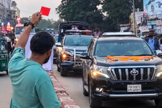 গাড়িবহরকে লাল কার্ড দেখানোর পর সমালোচনা, যা বললেন ছাত্রদল নেতা নিশান