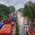 ঢাকা অভিমুখী লেনে তীব্র যানজট, ভোগান্তিতে যাত্রীরা