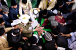 বায়াত কী কেন করা হয় এবং মানবজীবনে এর প্রয়োজনীয়তা কতটুকু