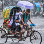 বৃষ্টি-বজ্রবৃষ্টির আভাস, ৩ অঞ্চলের নদীবন্দরে ১ নম্বর সতর্কসংকেত