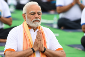 ভোরে ওঠা, যোগব্যায়াম, নিরামিষ খাবার: ৭৬-এ মোদির জীবনযাপন কেমন