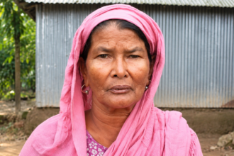 মা জীবিত, তবুও ‘মৃত’ দেখিয়ে ২১ শতক জমি বিক্রি করল ছেলে