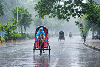 সারা দেশের আবহাওয়া নিয়ে নতুন পূর্বাভাস, থাকছে বৃষ্টির সম্ভাবনা